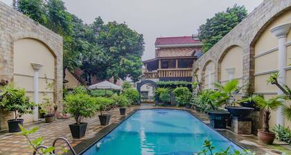 Hotel O Gayatri Residence