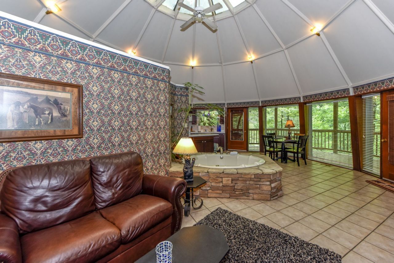 House, 1 Queen Bed, Fireplace | Living area | Fireplace