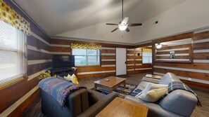 Cabin, Fireplace, Mountain View | Living area | Fireplace