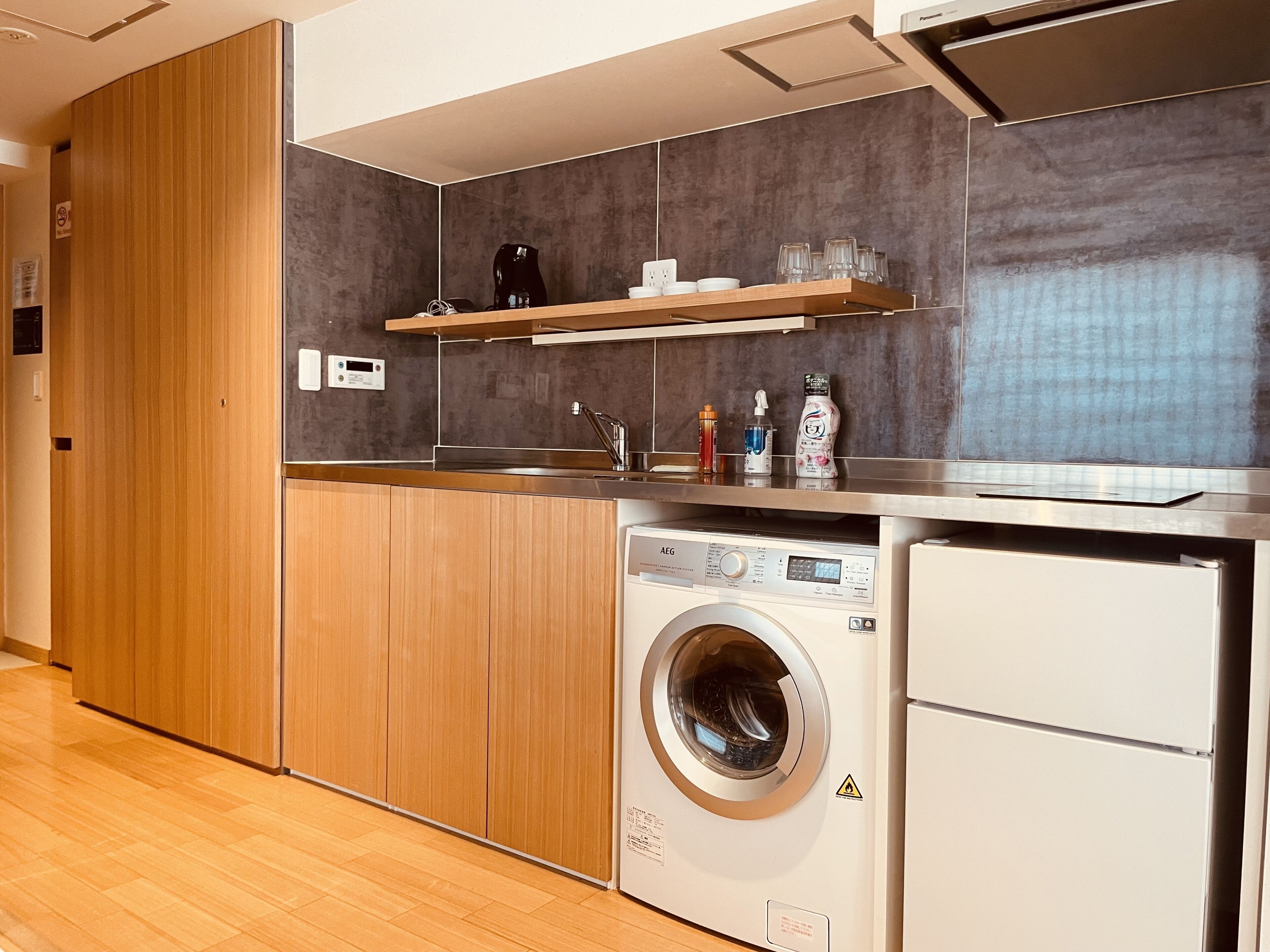 2 camere, copriletto in piuma, una scrivania, insonorizzazione