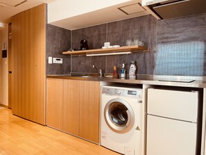 2 bedrooms, down duvets, desk, soundproofing - N+HOTEL Tokyo Akihabara Premium (Tokyo)