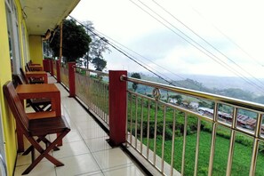 Exterior detail - OYO Life 3020 Penginapan Citra Rasa (Plaosan)