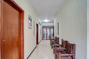 Lobby - SPOT ON 91716 Kost Yy Syariah (Mojokerto)
