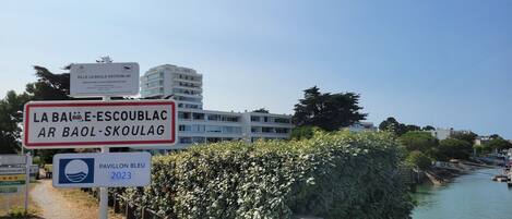 Enceinte de lâhĂ©bergement