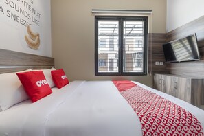 基础双人房 | 免费 WiFi、床单