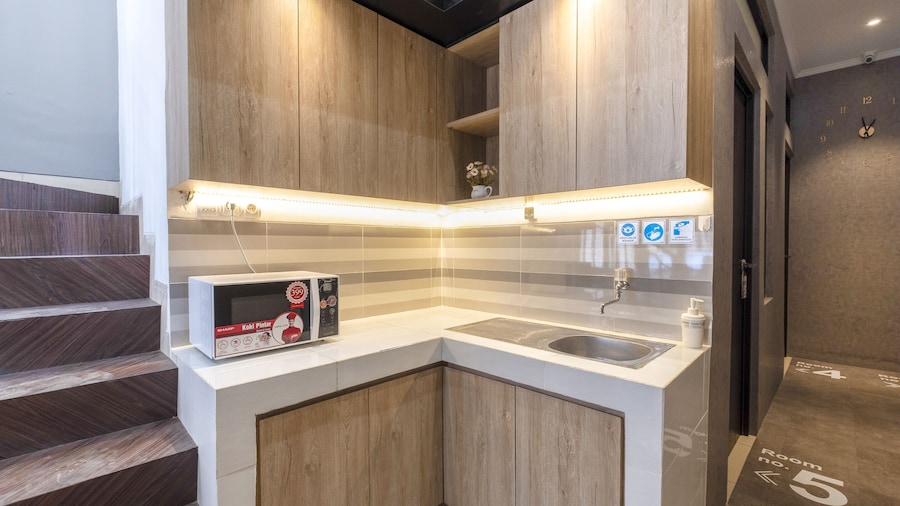 ホテル O ペンギナパン ファジャル シャリア