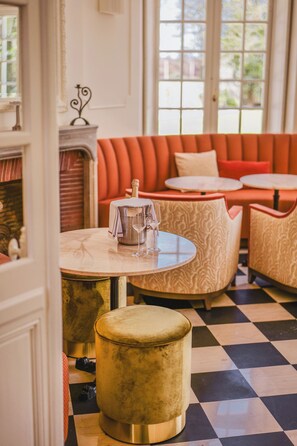 Sala de estar en el lobby