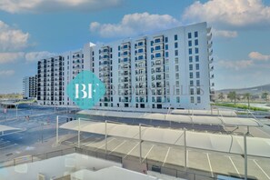 Exterior - Waters Edge Apartment 634 (Abu Dhabi)
