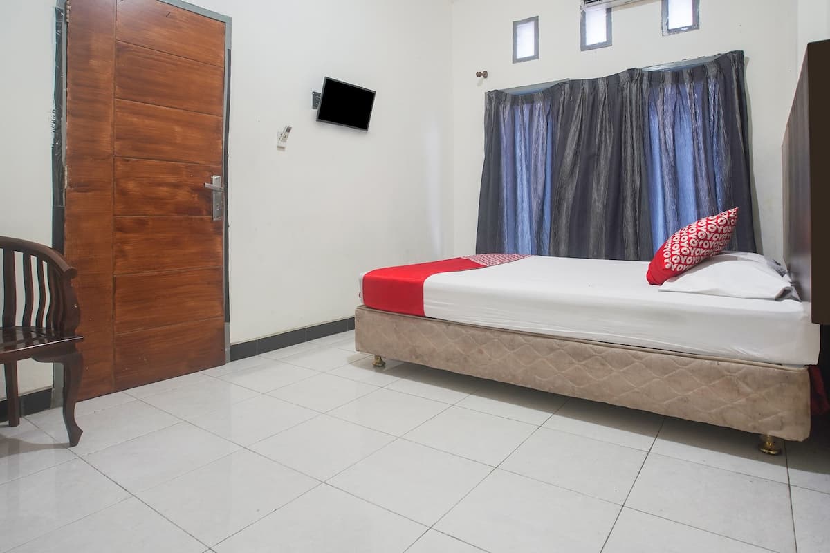 standard double room | 1 bedroom, desk, laptop workspace, free wifi