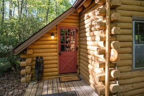 Exterior detail - Great Escape Cabin | 5 Bed, 3 Bath (Brevard)