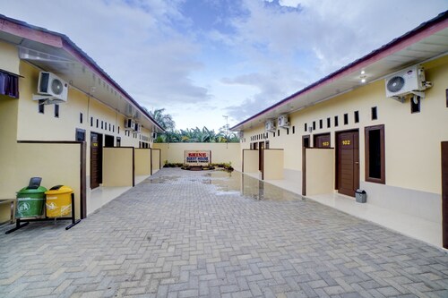 Hotel O Shine Guest House Syariah