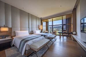 Premium bedding, down comforters, desk, free WiFi - XIONGAN INTERNATIONAL HOTEL (Baoding)