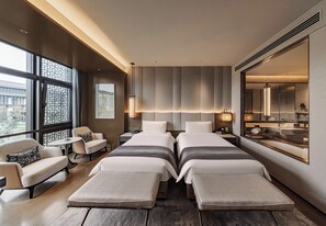 Habitación empresarial doble | Ropa de cama de alta calidad, edredón, escritorio y wifi gratis 