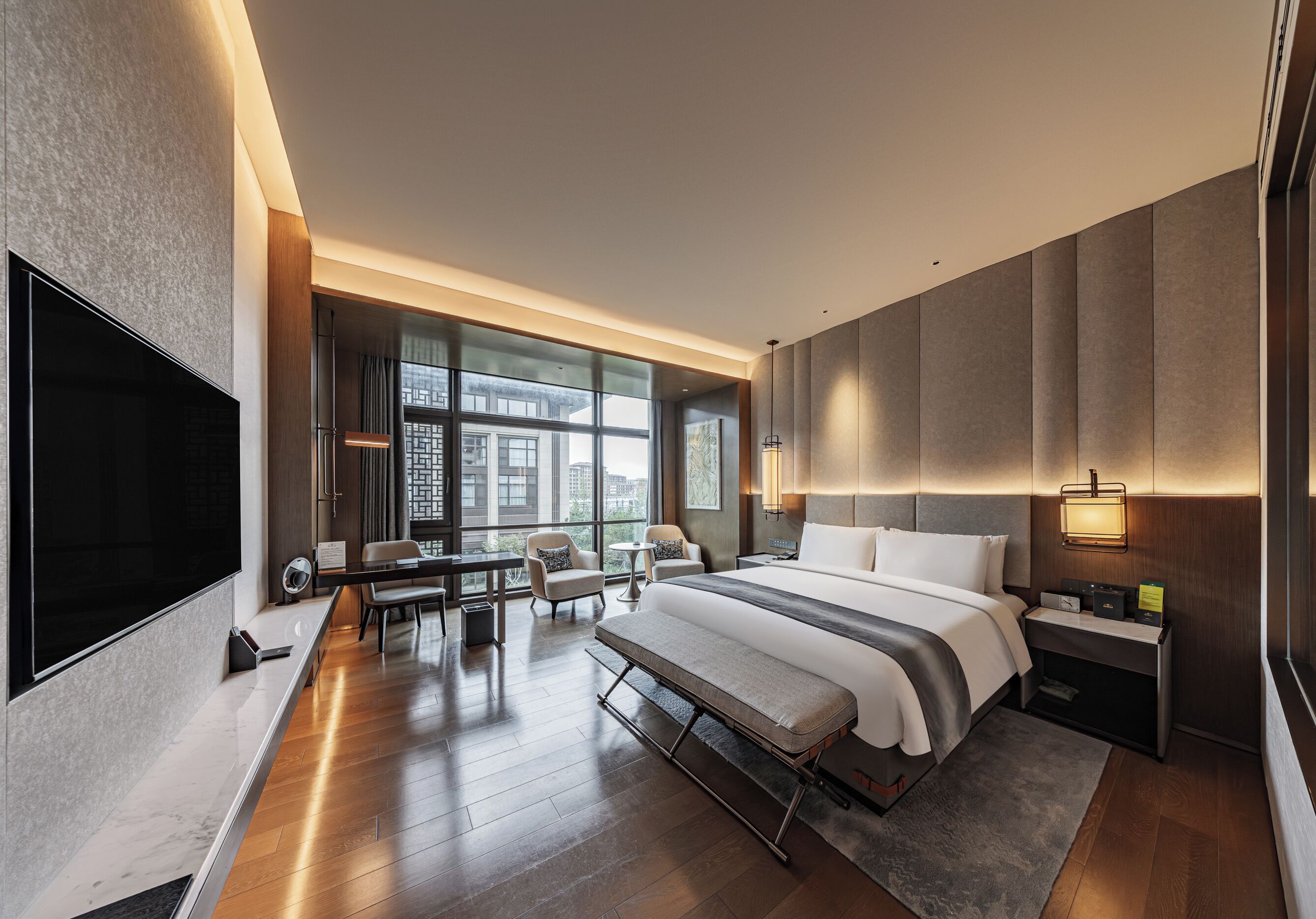 Premium bedding, down duvets, desk, free WiFi