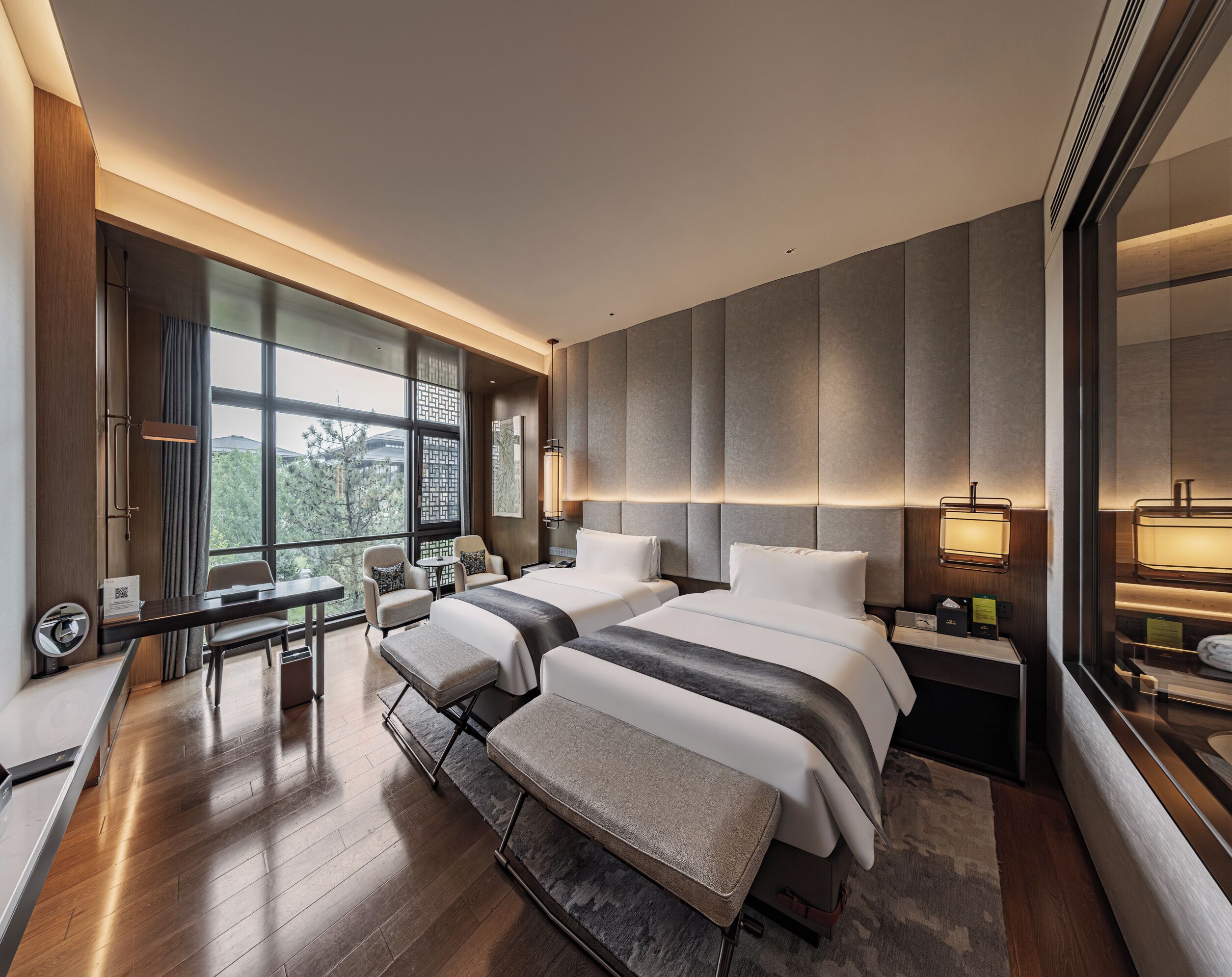 Habitación Business doble | Ropa de cama de alta calidad, edredones de plumas, escritorio