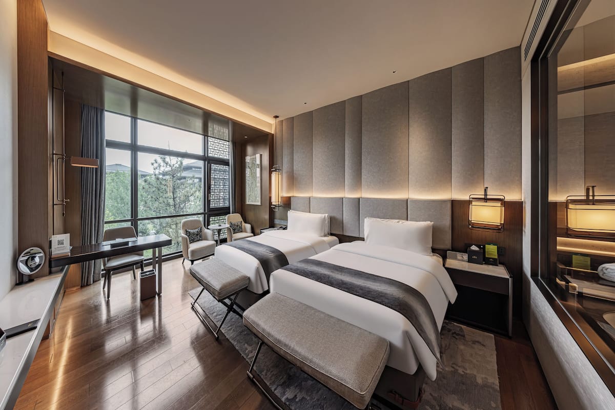 Business Double Room | Premium bedding, down duvets, desk, free WiFi