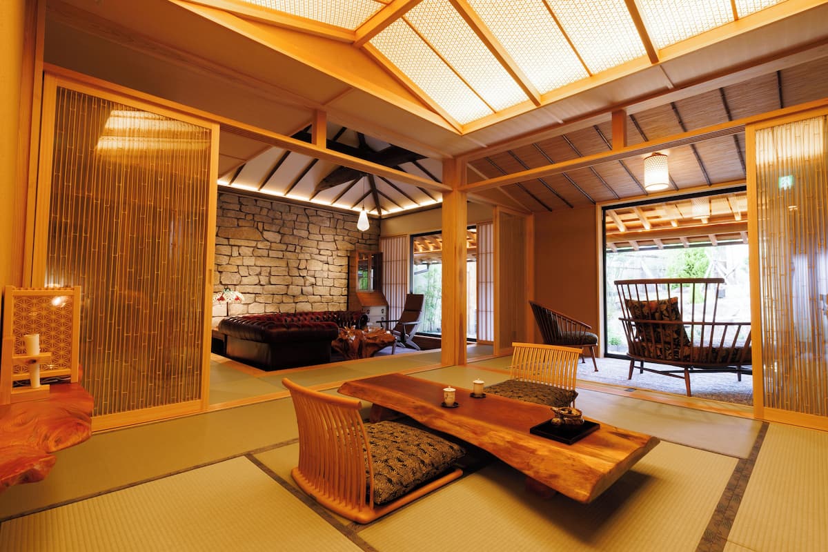 Presidential Suite, 1 Bedroom, Non Smoking | Minibar (free items), in-room safe, blackout drapes, WiFi (free)