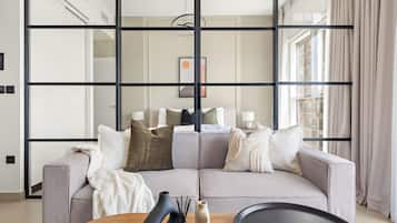 Royal Apartment | Egyptian cotton sheets, premium bedding, memory-foam beds, in-room safe