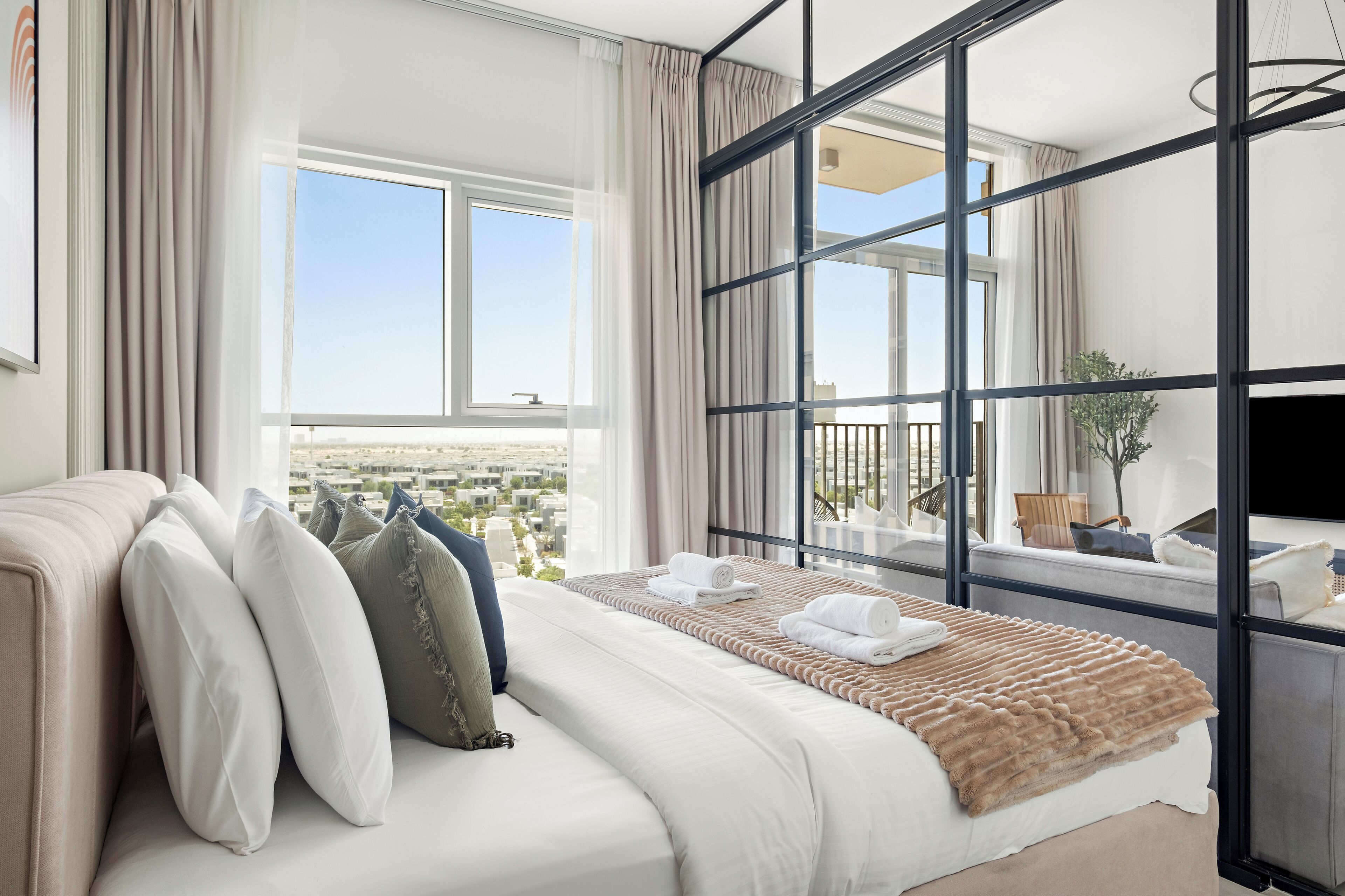 皇室公寓 | 埃及棉床單、高級寢具、記憶棉床墊、房內夾萬