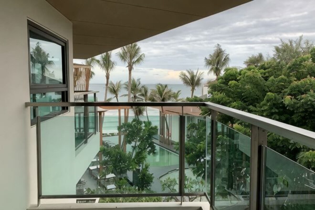 Superior Seaview