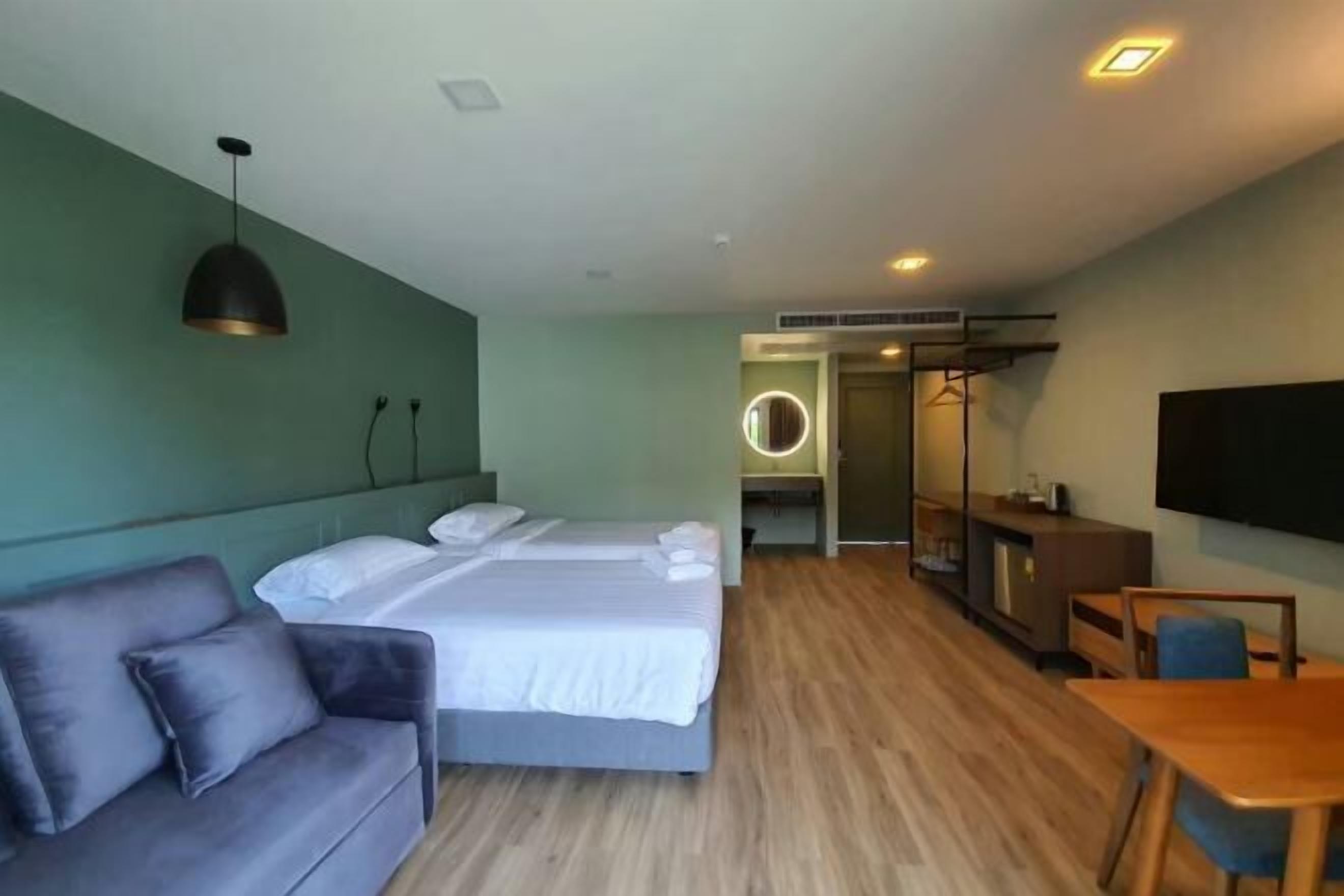 Desk, laptop workspace, free WiFi, bed sheets