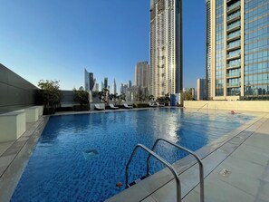 Outdoor pool - Silkhaus Downtown Views, Downtown Dubai (Dubai)