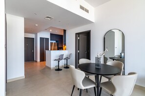 Downtown Views 5608 | Dining room - Silkhaus Downtown Views, Downtown Dubai (Dubai)