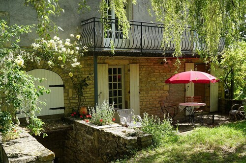 Authentic country house in Tannay with garden
