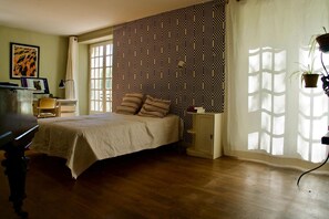 3 chambres, accès au Wi-Fi (inclus)