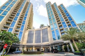 Exterior - Silkhaus Standpoint, Downtown Dubai (Dubai)