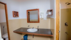 Bathroom - Sigiri Asna Nature Resort (Sigiriya)