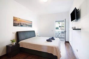 1 bedroom, free WiFi, bed sheets