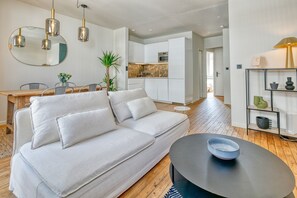 TV - Apartment 'Le Dauphin' with Wi-Fi (Pornichet)