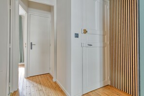 Interior - Apartment 'Le Dauphin' with Wi-Fi (Pornichet)