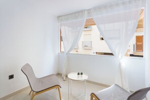 Interior - Apartment 'Lujoso Cerca De Playa' with Private Terrace, Wi-Fi and Air Conditioning (Javea)