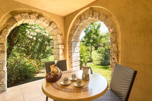 Studio Apartment 'A Merula -  In Calvi' with Shared Pool, Balcony and Air Conditioning