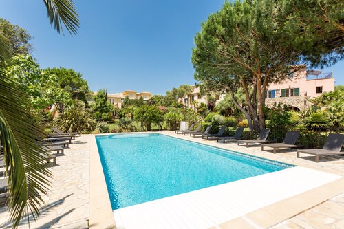 Einzimmerapartment 'A Merula - In Calvi' mit Gemeinschaftspool, Balkon und Klimaanlage