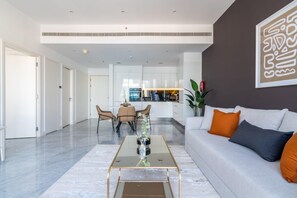 商務公寓 | 客廳 | 50 吋平面電視連有線電視頻道