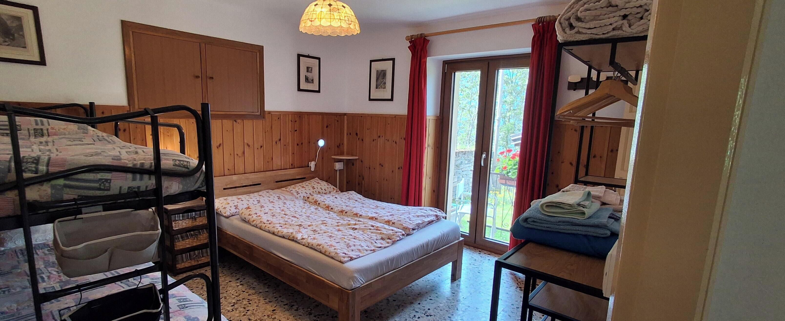 1 bedroom, free WiFi, bed sheets