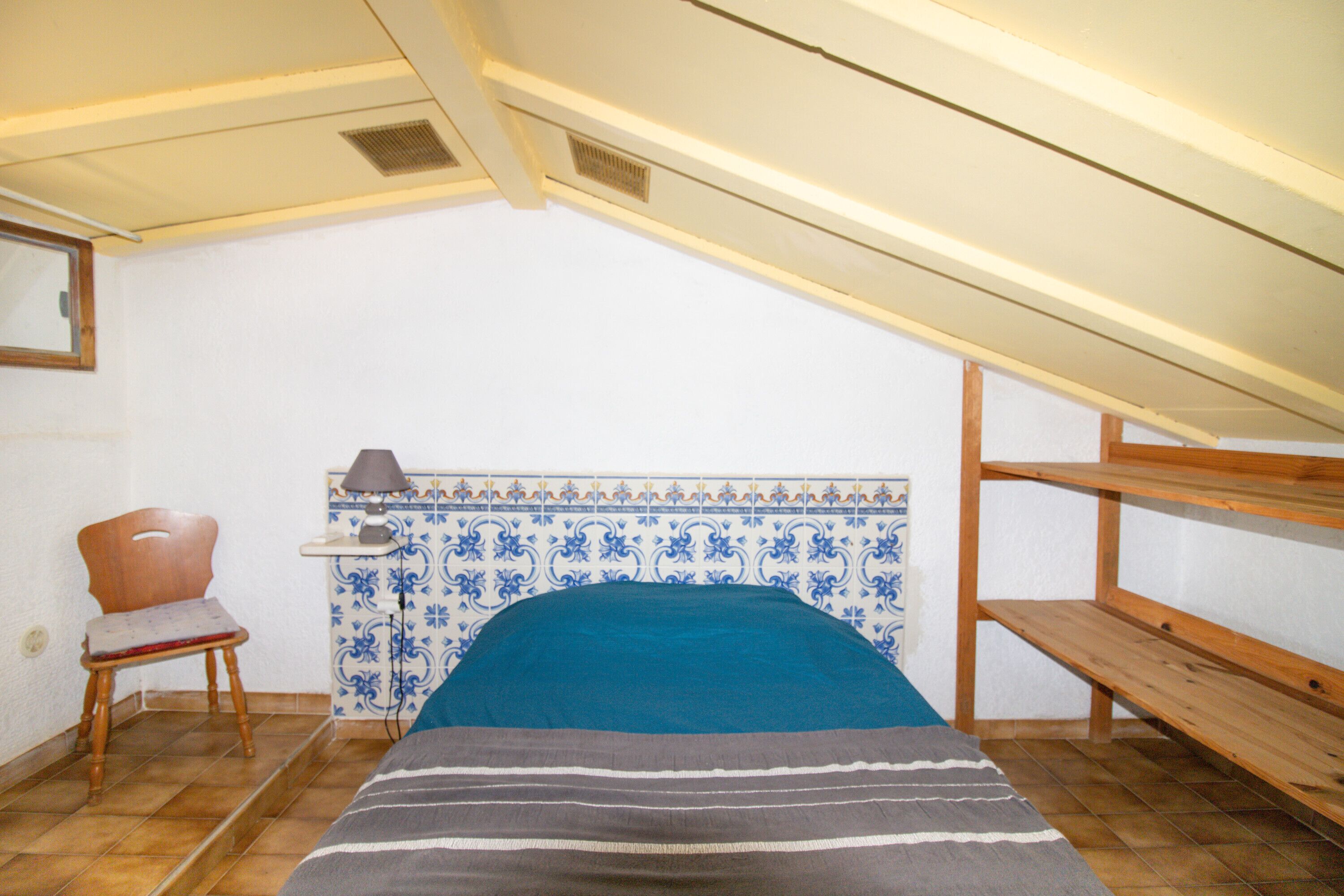 1 chambre, fer et planche à repasser, Wi-Fi gratuit