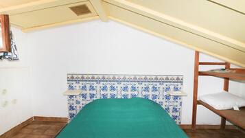 1 dormitorio, tabla de planchar con plancha, wifi gratis