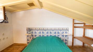 1 chambre, fer et planche Ă repasser, Wi-Fi gratuit