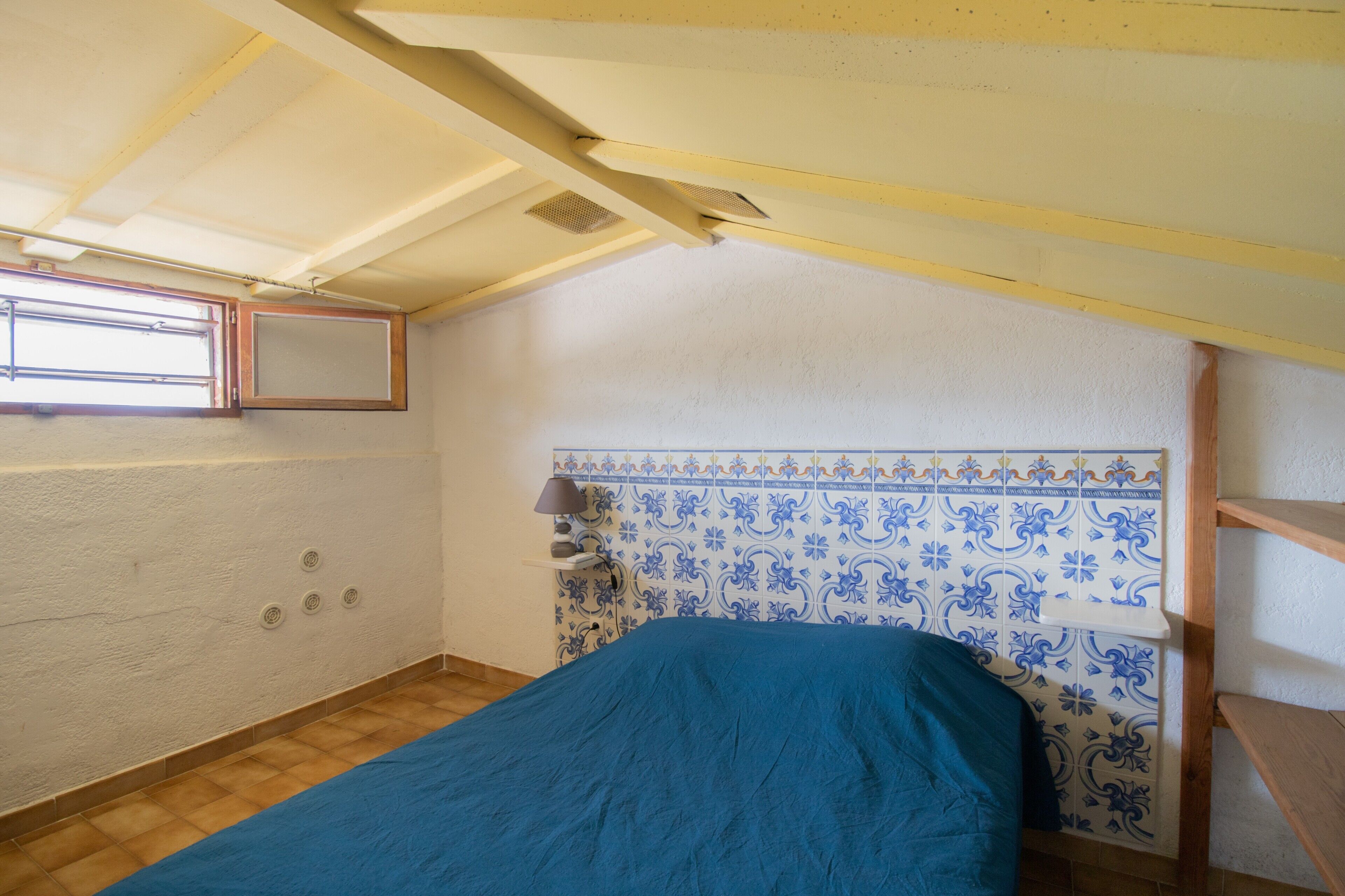 1 dormitorio, tabla de planchar con plancha, wifi gratis