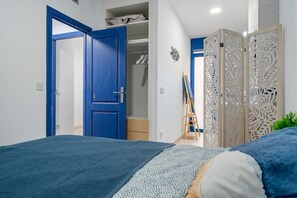 3 室のベッドルーム、アイロン / アイロン台、WiFi (無料)、ベッドシーツ