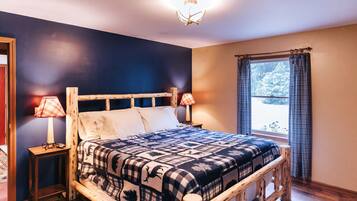 2 多间卧室、办公桌、免费 WiFi、床单