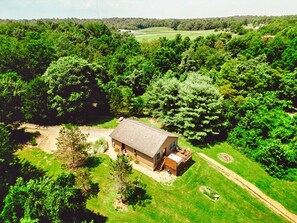 Exterior - Hot Tub |Romantic Escape | Fire Pit | Nearby Hikes (Rockbridge)