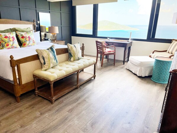 1 室のベッドルーム、デスク、アイロン / アイロン台、旅行用ベビーベッド