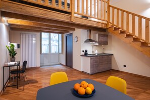 Superior Apartment | Living area | 32-inch TV with cable channels - Open Sicily - Residence ai Quattro Canti (Palermo)