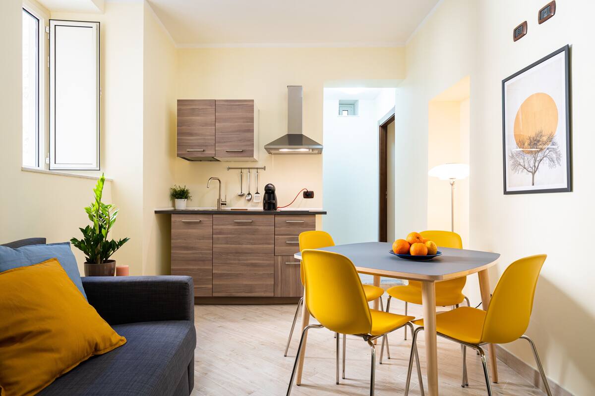 Appartement Standard | Coin séjour | Télévision de 32 pouces avec chaînes par câble
