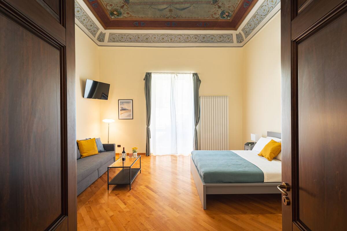Appartement Supérieur | Literie hypoallergénique, couette en duvet d'oie, bureau